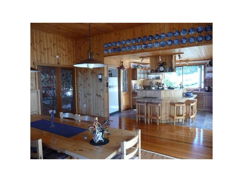 16 Seatons Cove Road, Binalong Bay TAS 7216