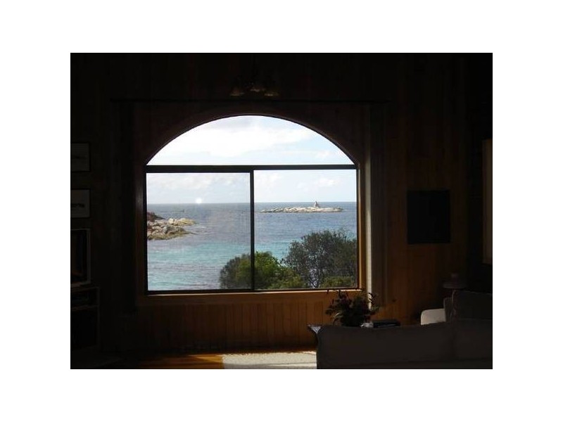 16 Seatons Cove Road, Binalong Bay TAS 7216
