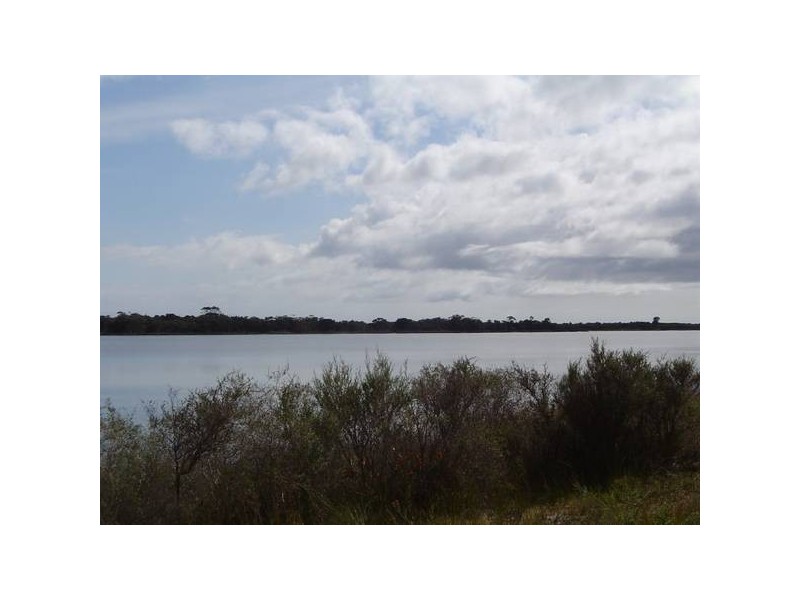 173 Main Road, Binalong Bay TAS 7216
