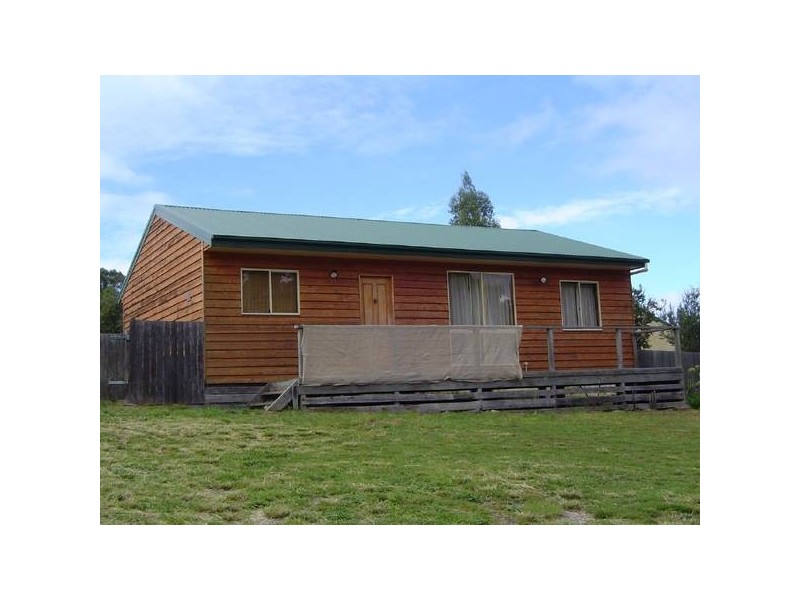 27 Penelope Street, St Helens TAS 7216