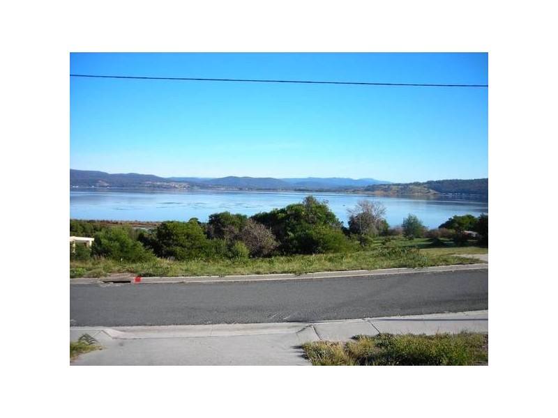 15 Kiama Parade, St Helens TAS 7216