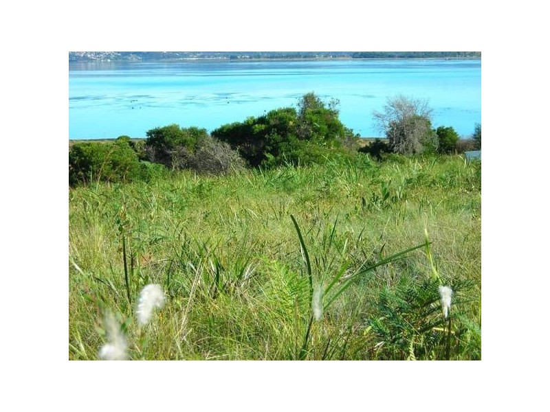 15 Kiama Parade, St Helens TAS 7216