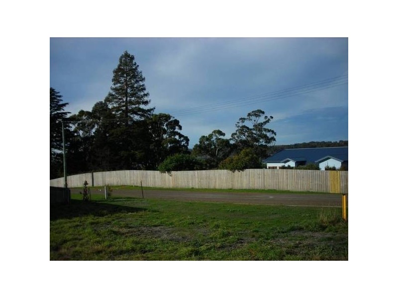 7 Halcyon Grove, St Helens TAS 7216