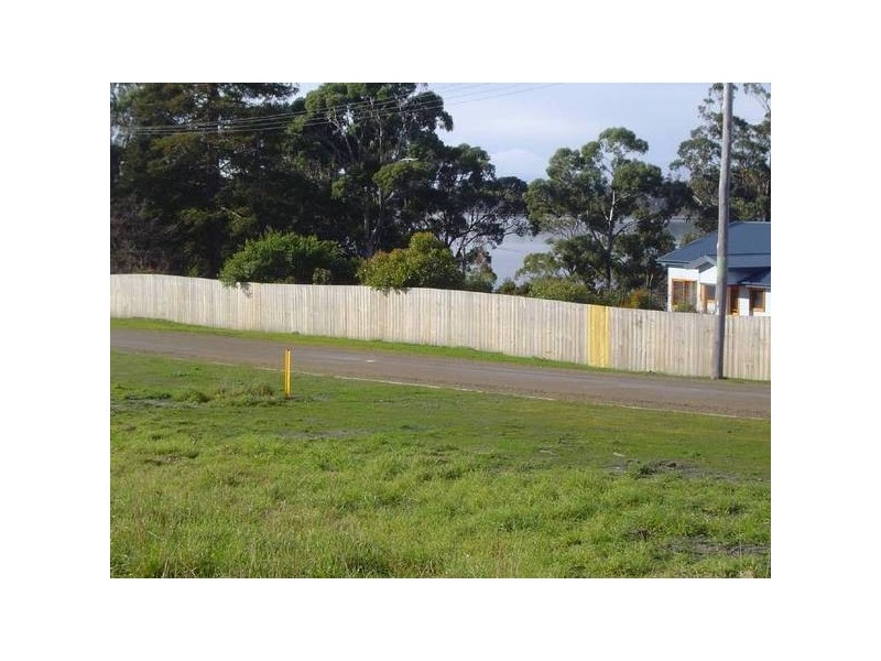 6 Halcyon Grove, St Helens TAS 7216