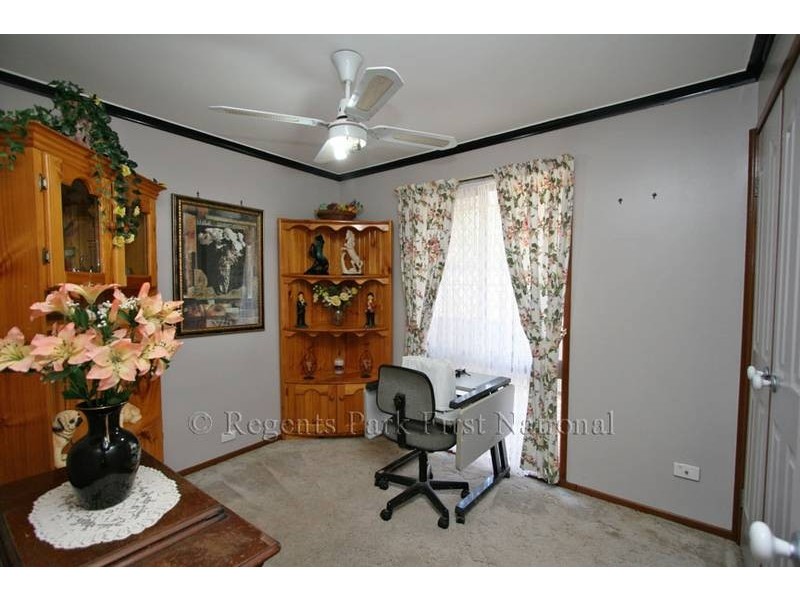 45 Bennett Drive, Regents Park QLD 4118