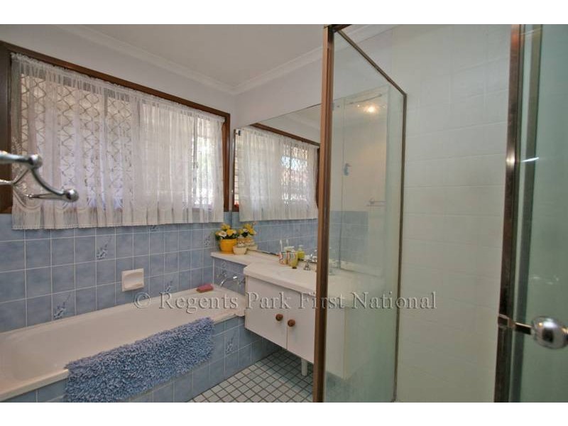 45 Bennett Drive, Regents Park QLD 4118