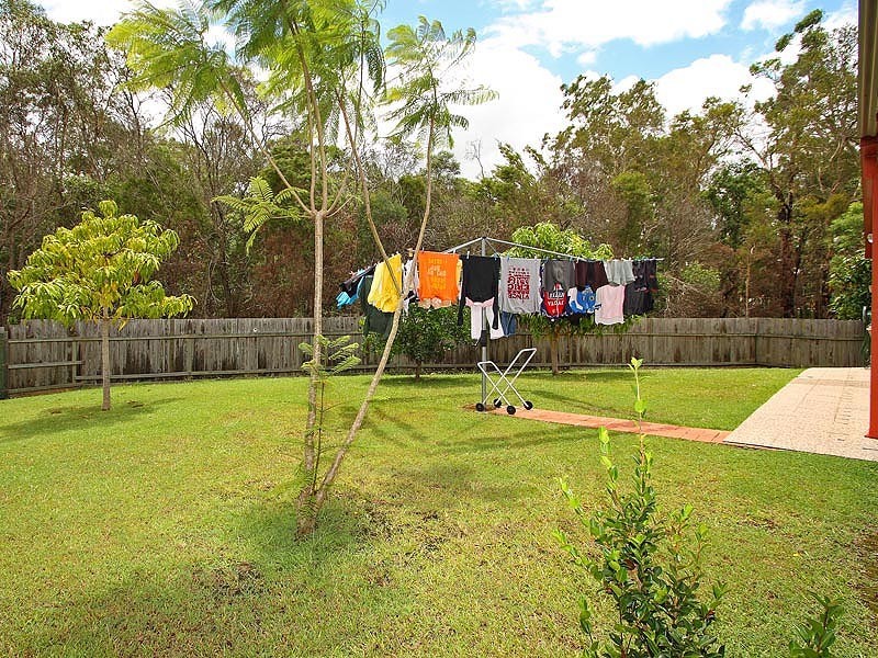 16 MAJESTIC COURT, Regents Park QLD 4118