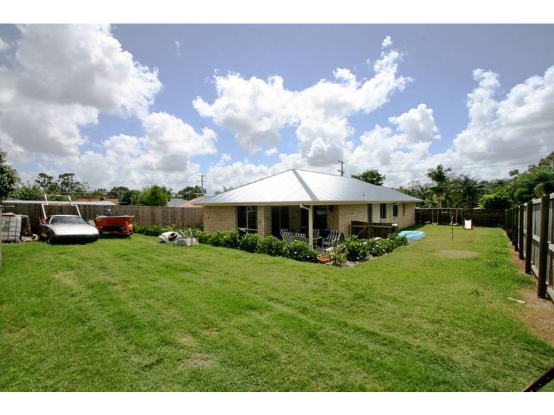 10 Penfold Street, Hillcrest QLD 4118