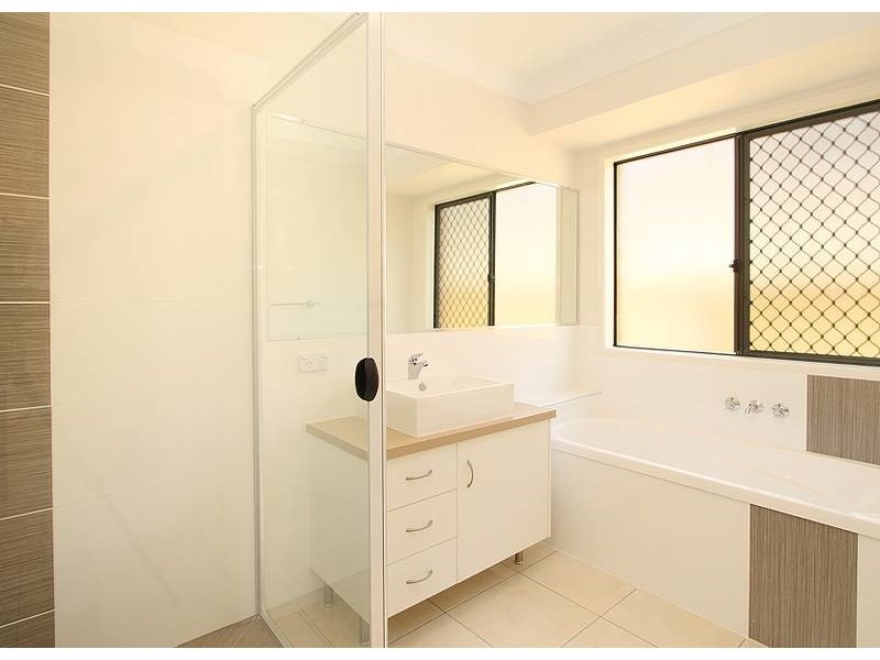 59 Juniper Street, Heathwood QLD 4110