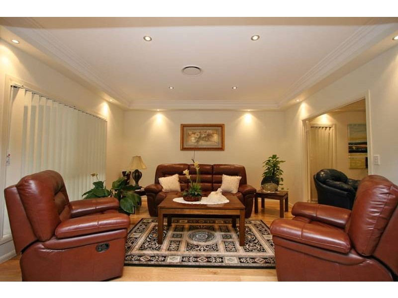 30 MARYLAND DRIVE, Regents Park QLD 4118