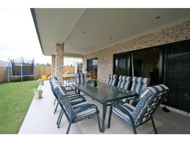 30 MARYLAND DRIVE, Regents Park QLD 4118