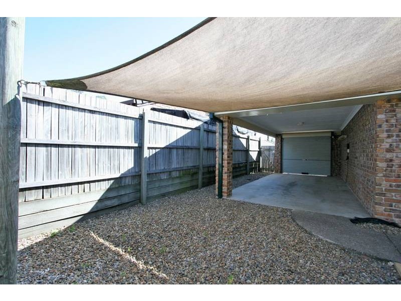 12 Pandanus Court, Regents Park QLD 4118
