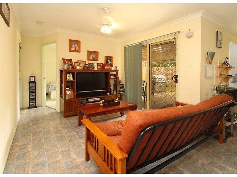 10 Park Close, Hillcrest QLD 4118