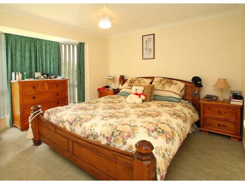 10 Park Close, Hillcrest QLD 4118