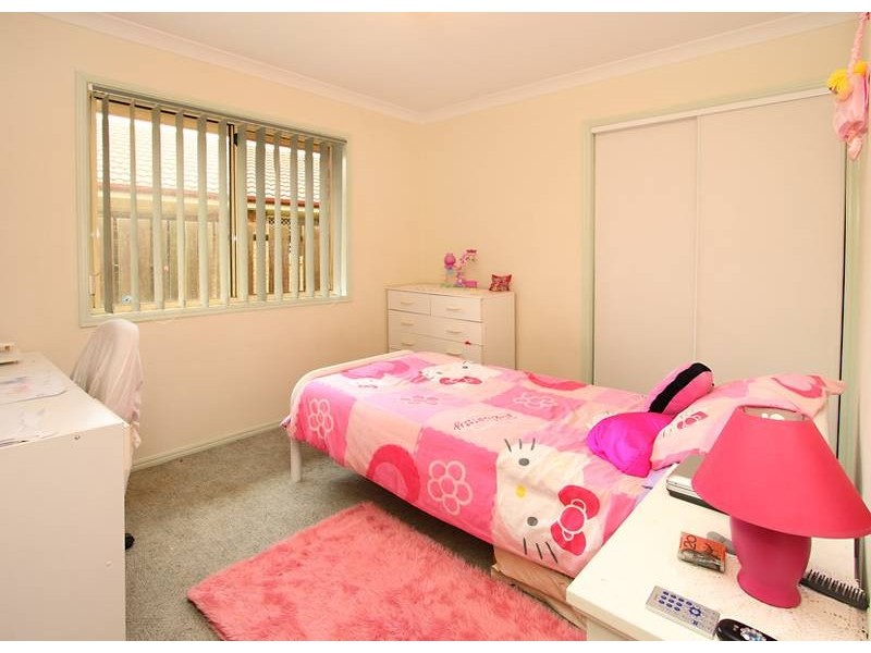 10 Park Close, Hillcrest QLD 4118