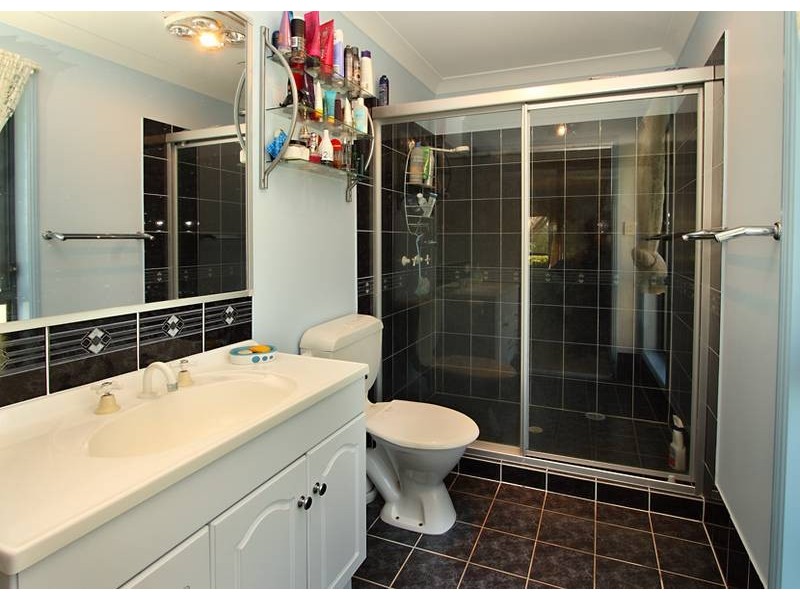 45 Blueberry Ash Ct, Jimboomba QLD 4280