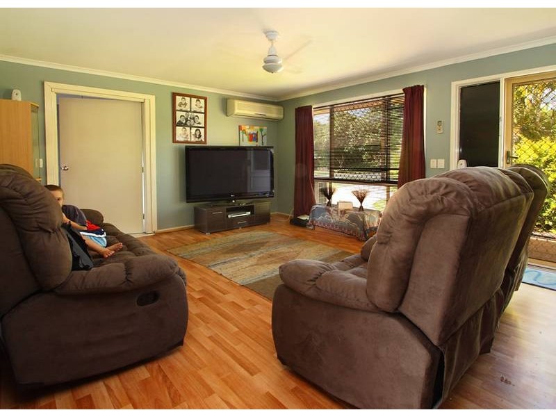 22 Thistle Street,, Regents Park QLD 4118