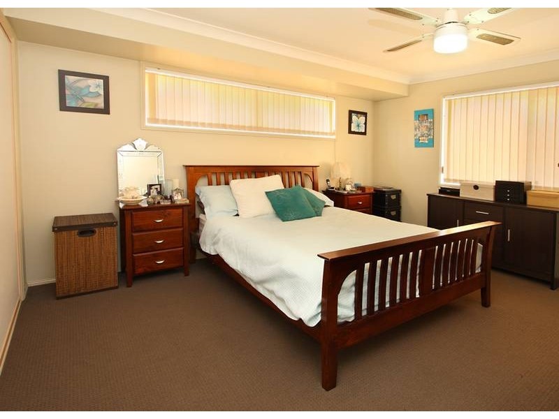 56 Gumview Close, Regents Park QLD 4118