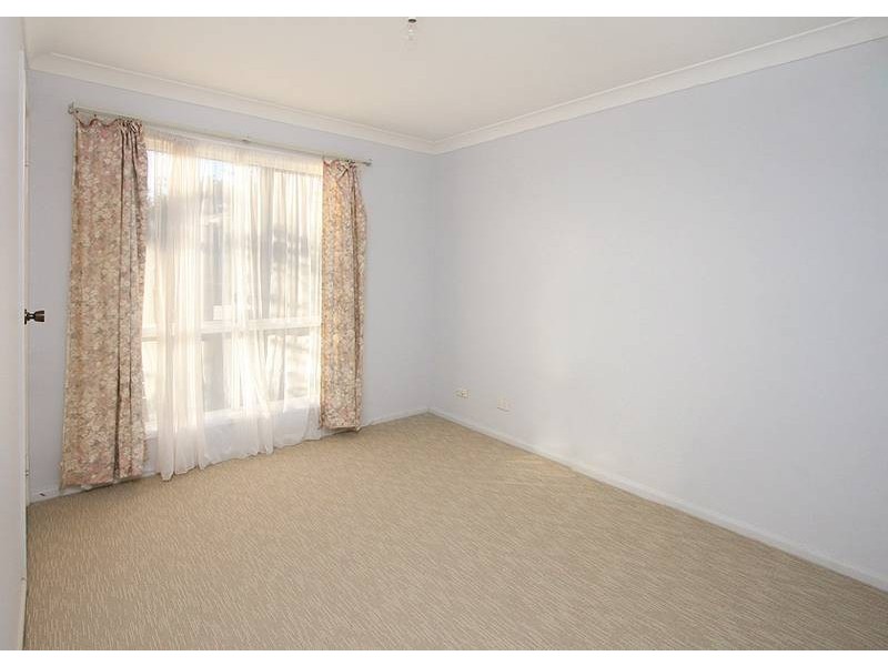 4 Billabong Street, Regents Park QLD 4118