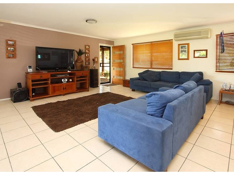 14 Grecian Street, Regents Park QLD 4118