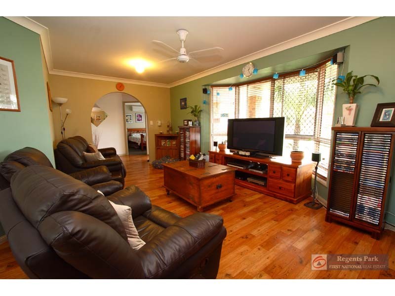 4 Hadley Court, Boronia Heights QLD 4124