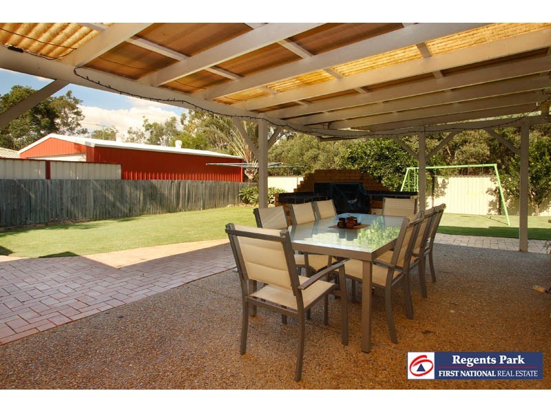 80 Haldham Cres., Regents Park QLD 4118