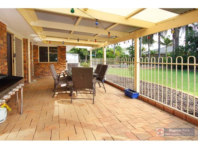 Regents Park QLD 4118