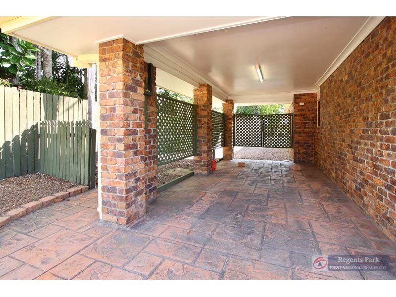 Regents Park QLD 4118