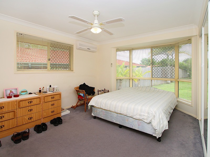 16 Majestic Court, Regents Park QLD 4118