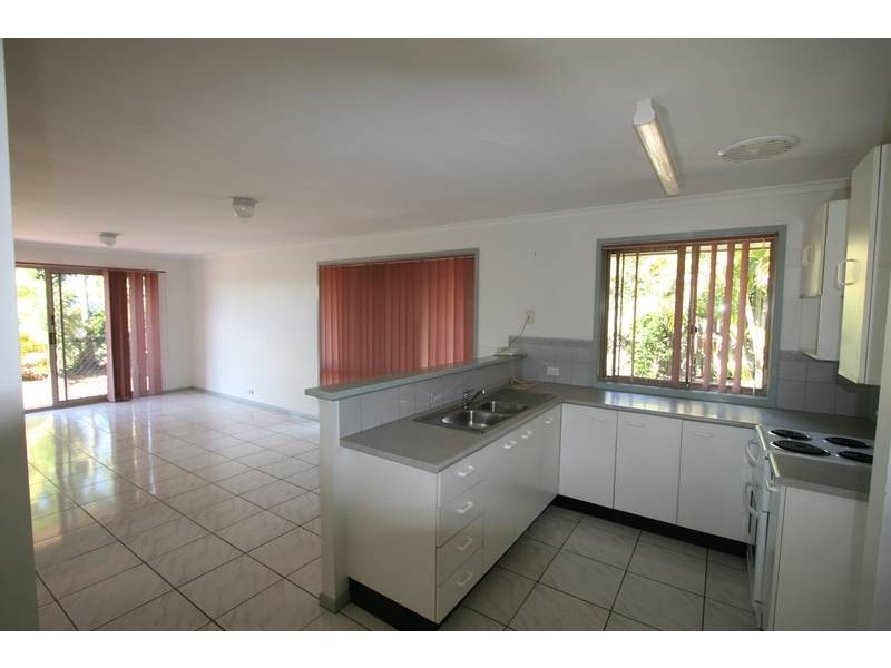 7 Thistle Street, Regents Park QLD 4118