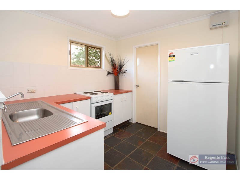 6 Campden St, Browns Plains QLD 4118