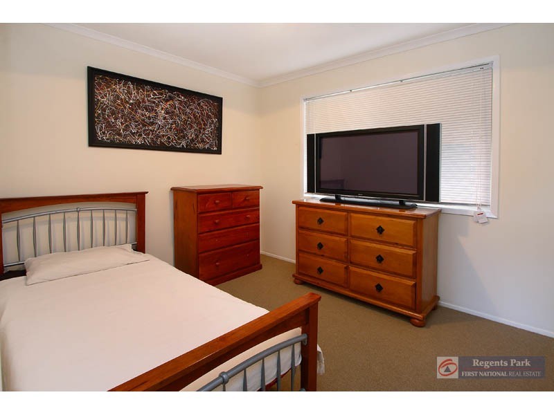 6 Campden St, Browns Plains QLD 4118