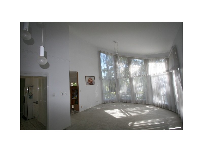 1 Ellesmere Place, Parkinson QLD 4115