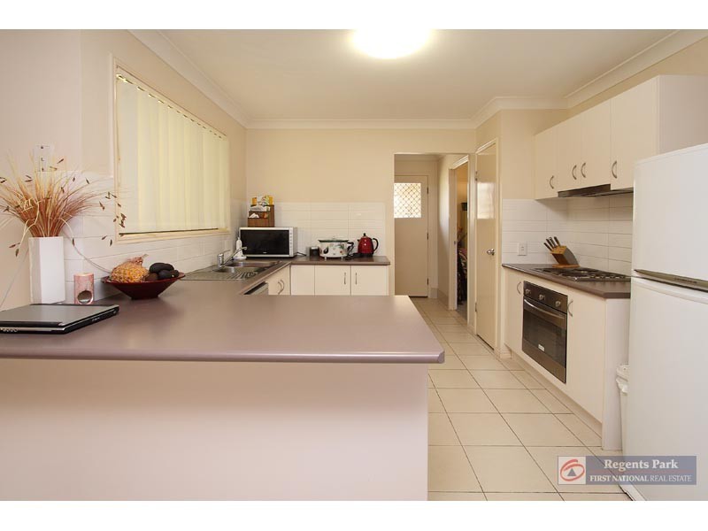 54 Lockyer Place, Crestmead QLD 4132
