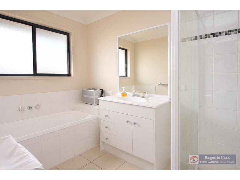 54 Lockyer Place, Crestmead QLD 4132