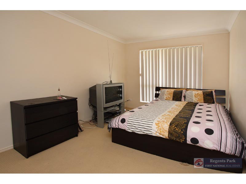 54 Lockyer Place, Crestmead QLD 4132