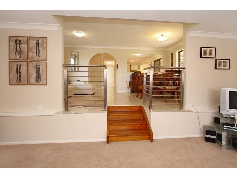 36 DRACON, Regents Park QLD 4118