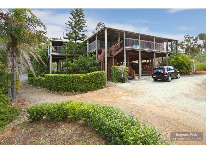 209 Honeyeater Drive, Greenbank QLD 4124