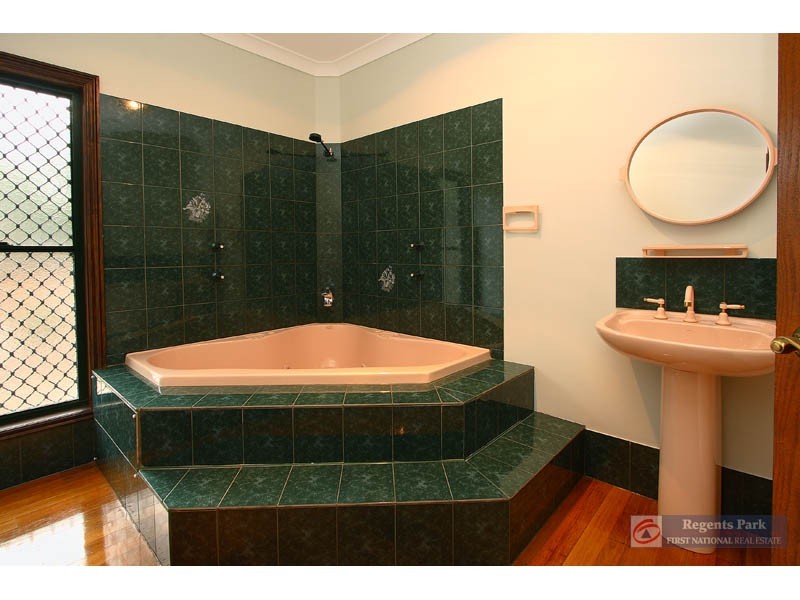 209 Honeyeater Drive, Greenbank QLD 4124