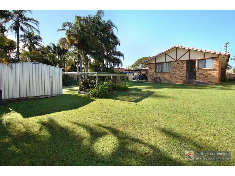 Regents Park QLD 4118