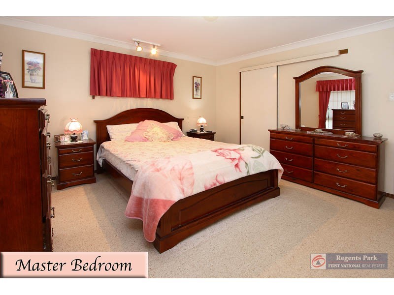 Regents Park QLD 4118