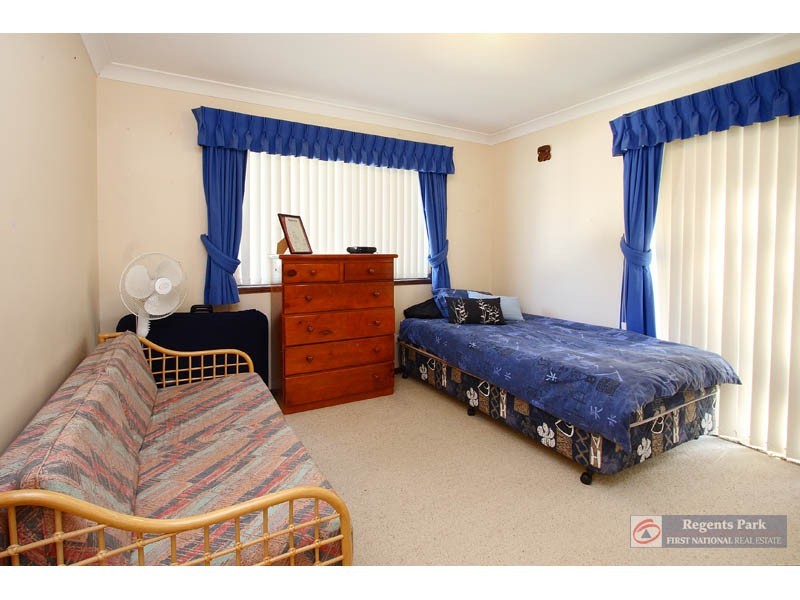 Regents Park QLD 4118