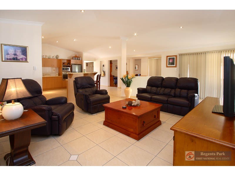 Regents Park QLD 4118