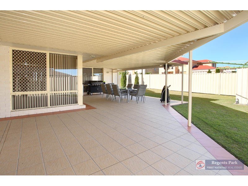 Regents Park QLD 4118