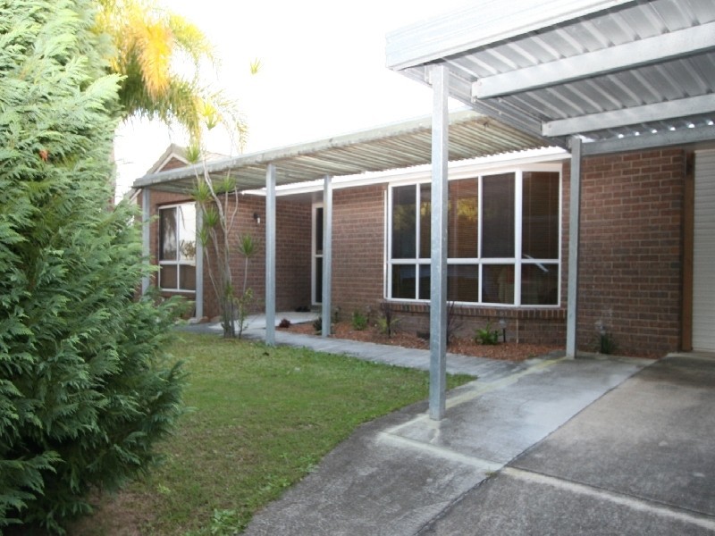 5 Cresthill Avenue, Regents Park QLD 4118