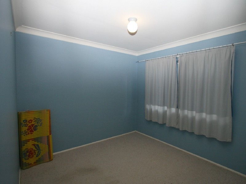 5 Cresthill Avenue, Regents Park QLD 4118