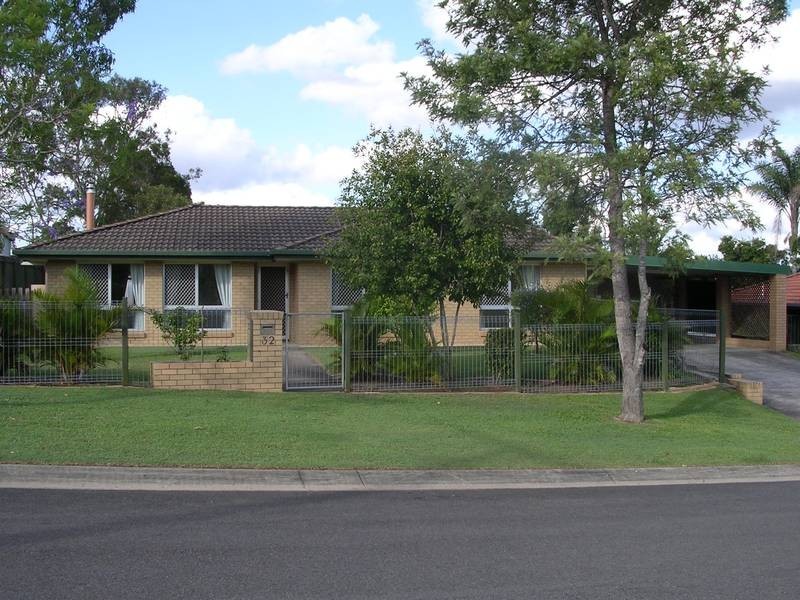32 Dorachus Drive, Regents Park QLD 4118