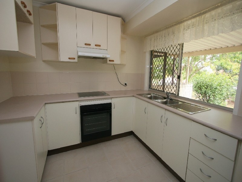 27 Algol Street, Regents Park QLD 4118