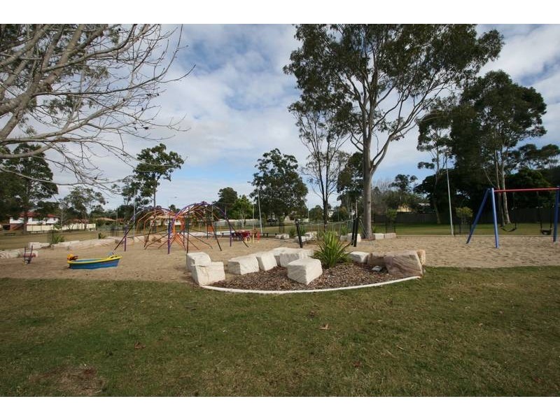 6 Augusta St, Crestmead QLD 4132