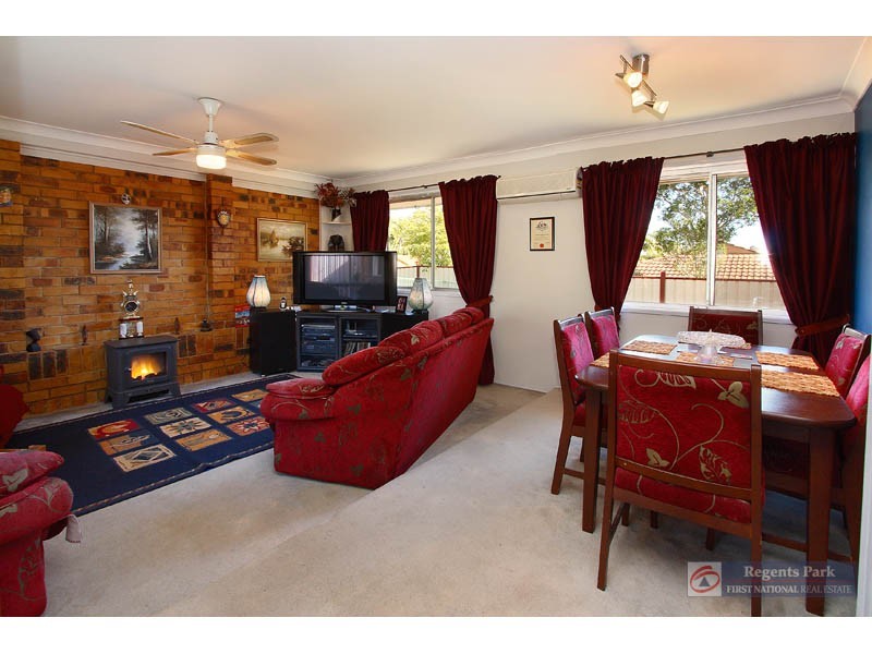 Regents Park QLD 4118